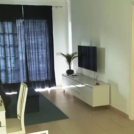 50 Meters From The Ocean Apartament *