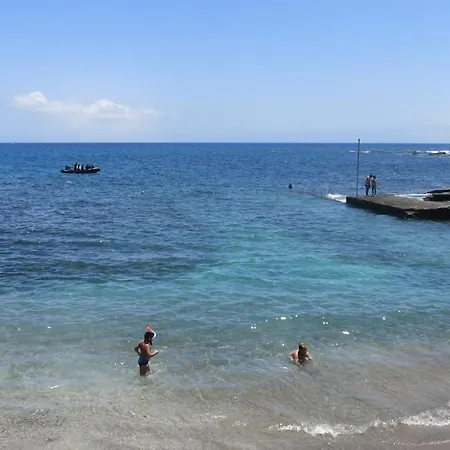 50 Meters From The Ocean * 德尔锡伦西奥海岸